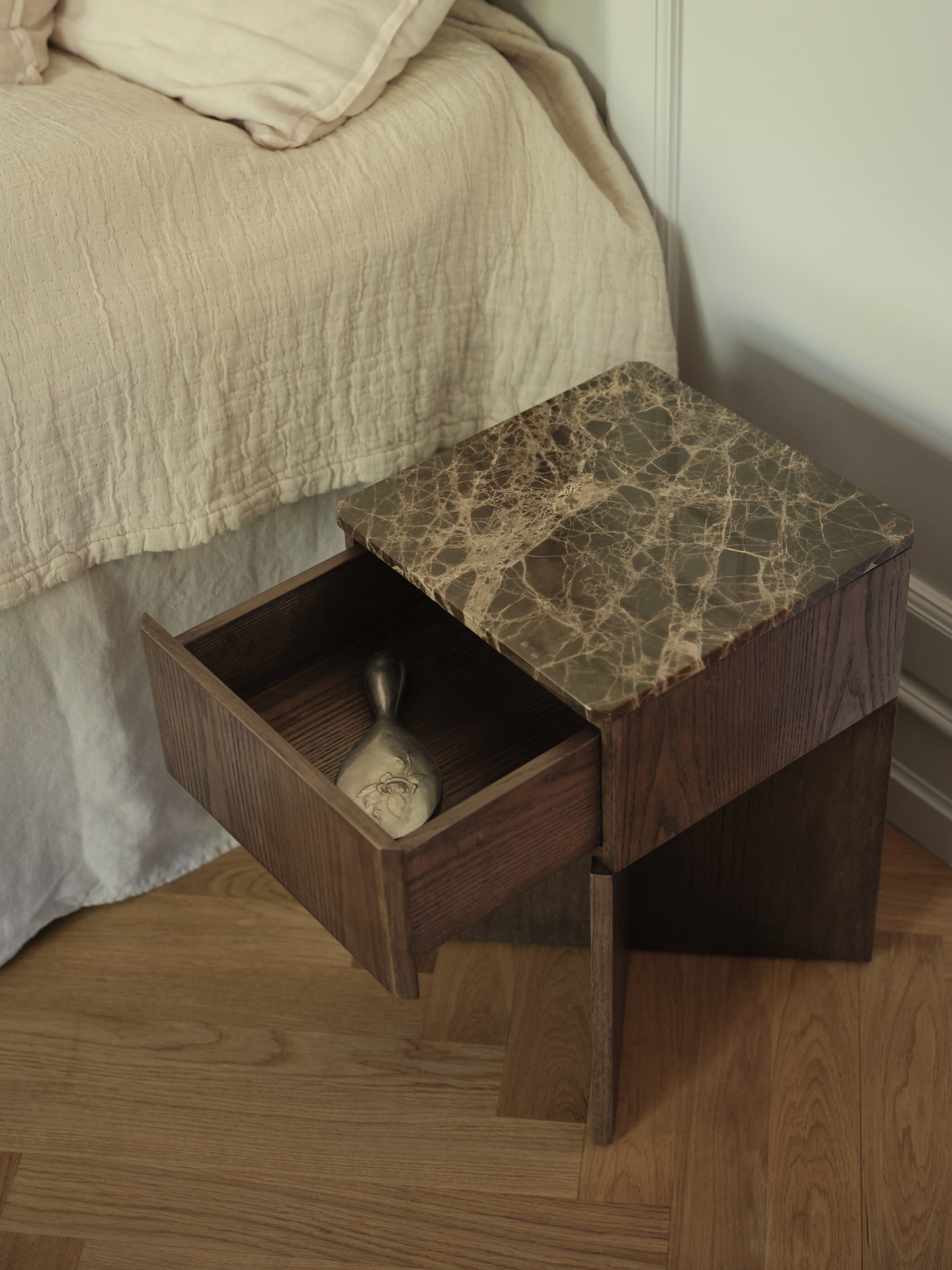 TAVA Sideboard dunkler Eiche