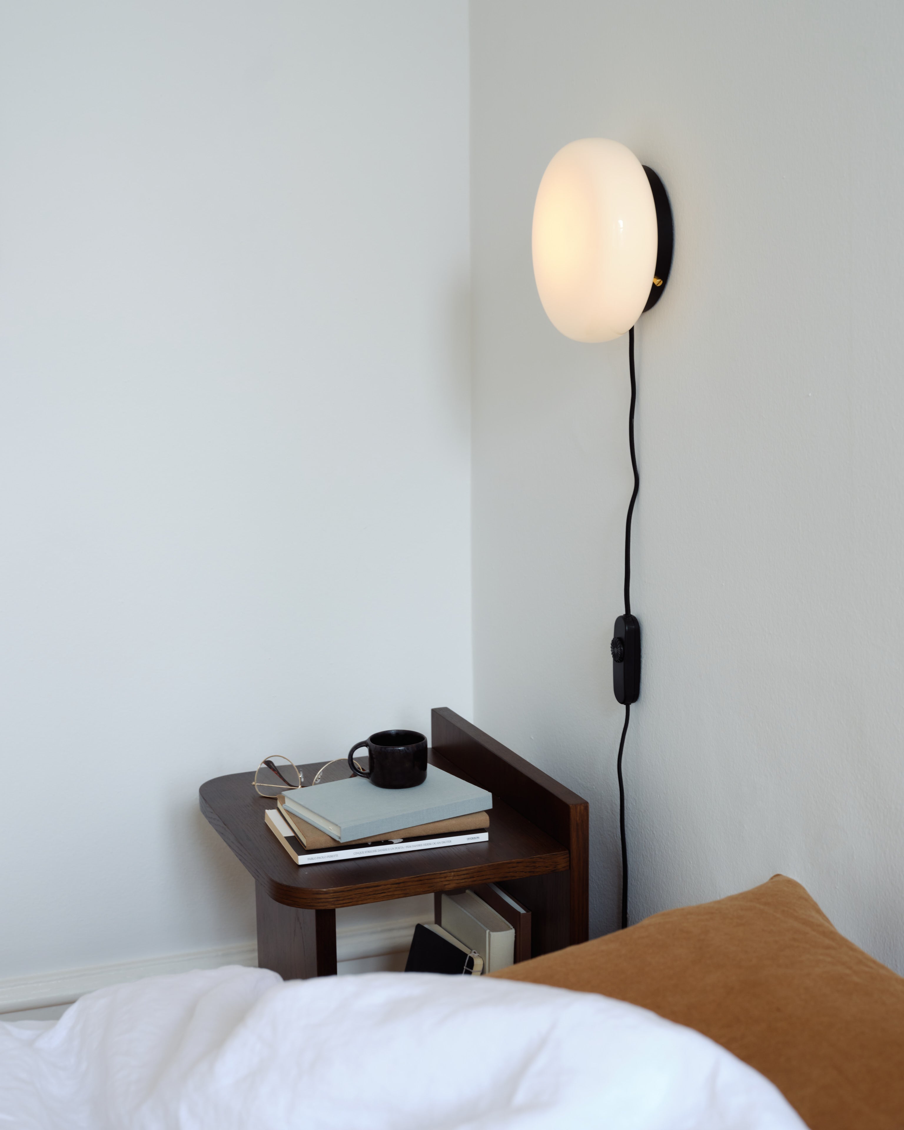 OPA Wand- und Deckenlampe