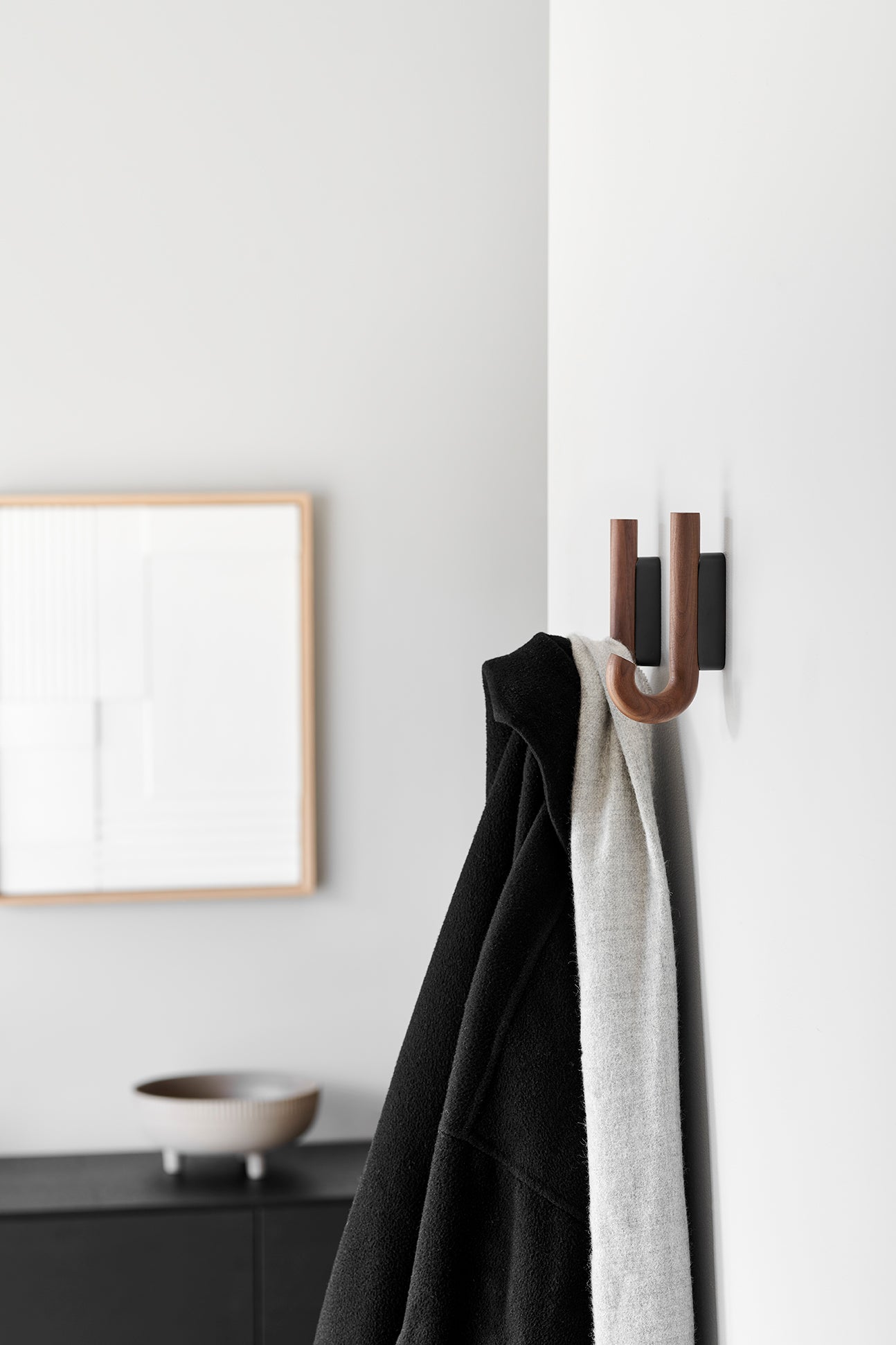 HOOK Haken Mini Walnuss Schwarz