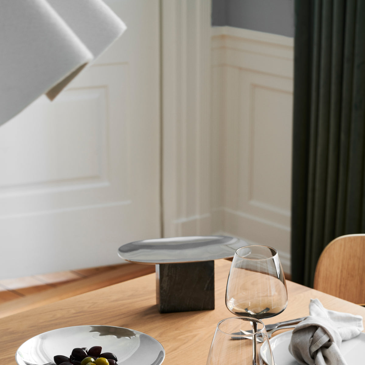 SAPOTO Tablett Schwarz